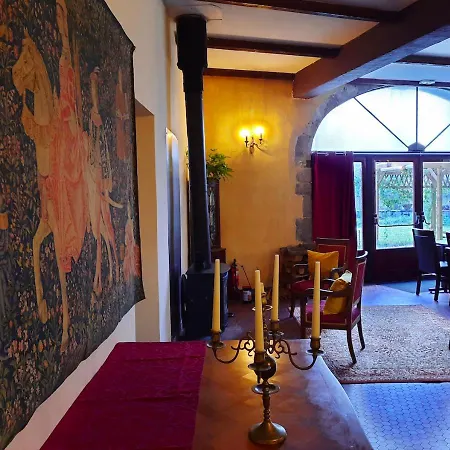 Nyaraló Domaine Lou Castet *