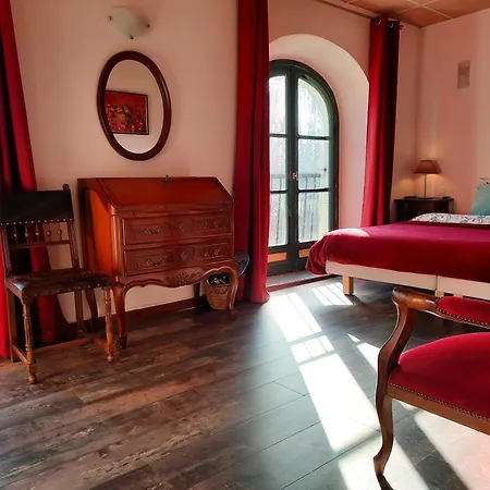 Domaine Lou Castet Nocleg ze śniadaniem *